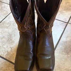 Justin Boots men’s size 9.5 Brown Western Cowboy Boots